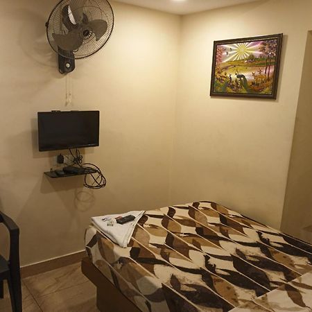 Majestic Inn Thiruvananthapuram Exterior foto