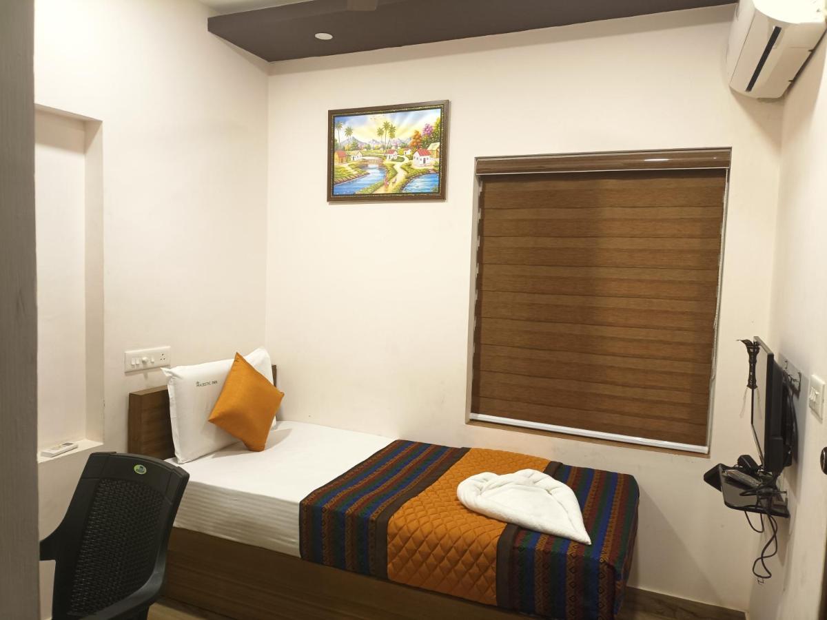 Majestic Inn Thiruvananthapuram Exterior foto